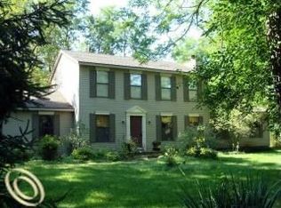 1730 Madsen Dr, Ortonville, MI 48462