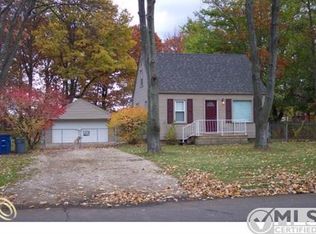 1520 N Wildwood St, Westland, MI 48185