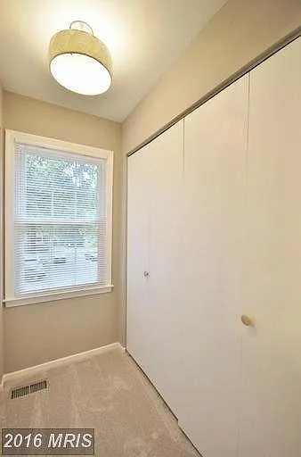 9917 Kingsbridge Dr — Photo 11
