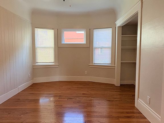 2nd image of 2325 McKinley Ave APT 15