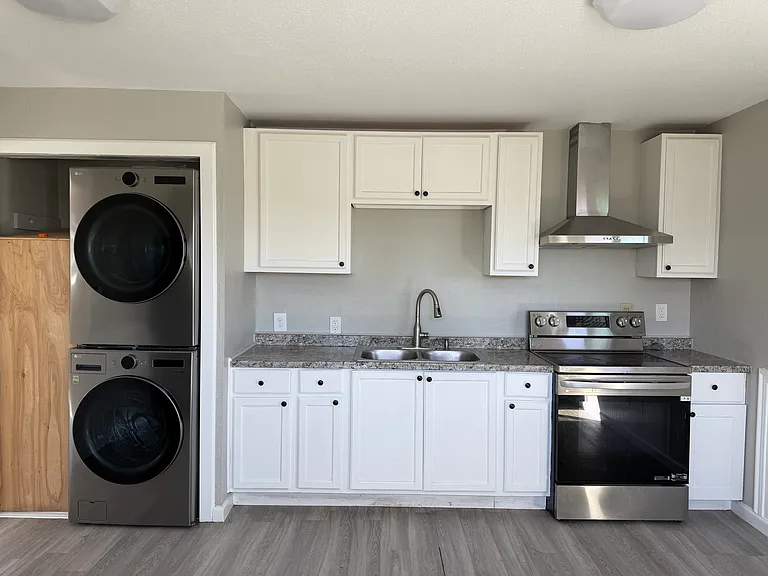 10730 Myers Way S #2 — Photo 1