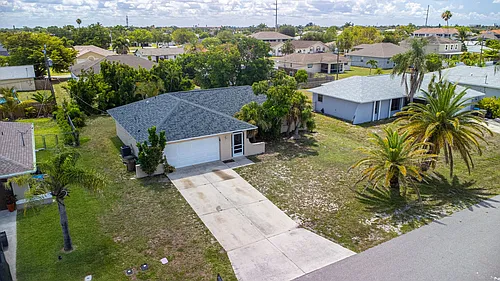 3733 SW 1st Ave Photo 1