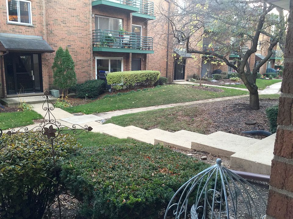 1st image of 909 Buccaneer Drive #2