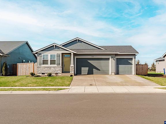 2nd image of 210 Walnut St