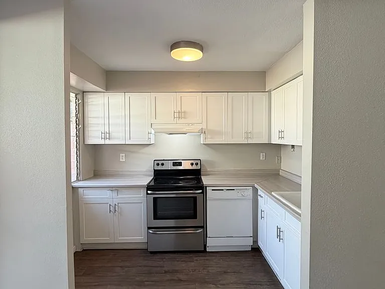 722 E San Lorenzo Rd — Photo 33