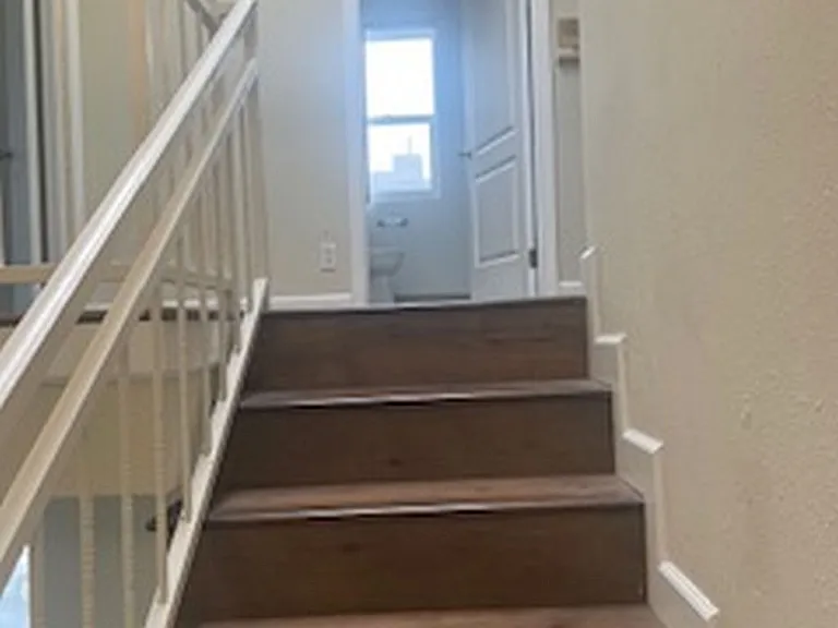 2436 Barry Ave #1 — Photo 15