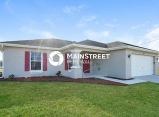 2805 NW 8th Pl, Cape Coral, FL 33993