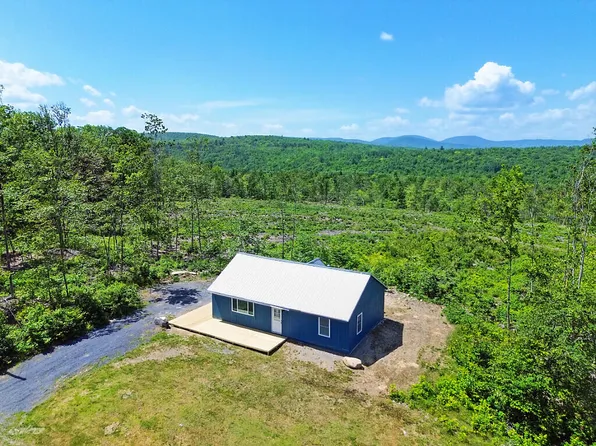 55 Emery Road, Starks, ME 04911