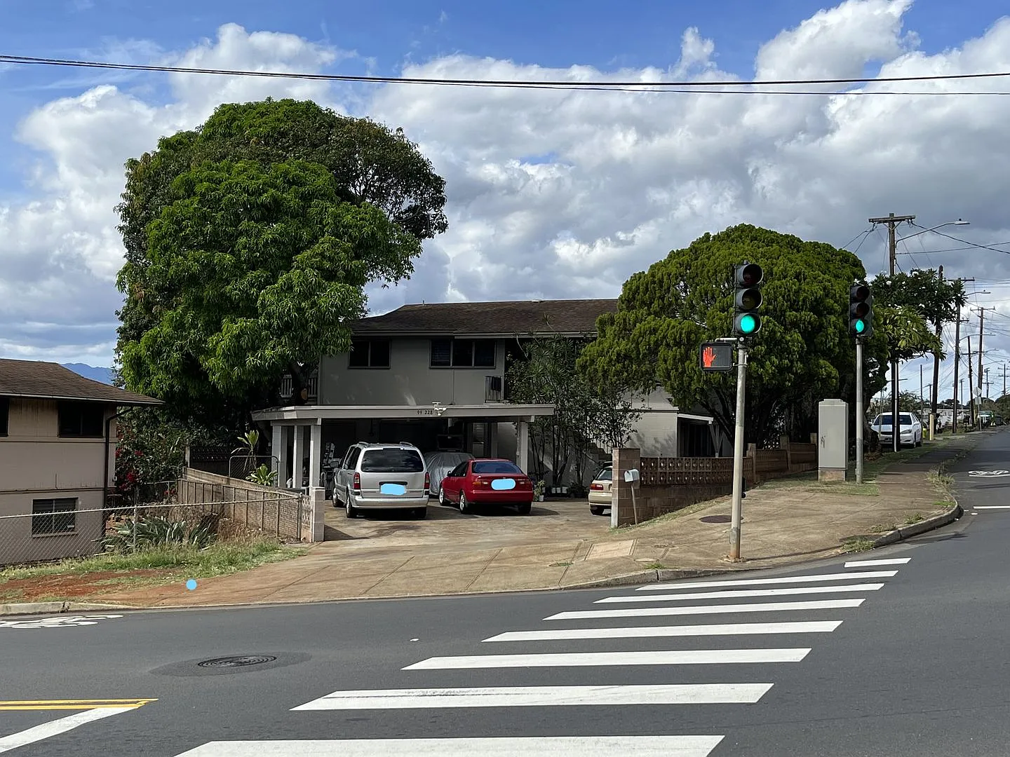 724 xb - Aiea Heights — Photo 1