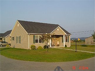 1st image of 18 Cross Pointe Dr