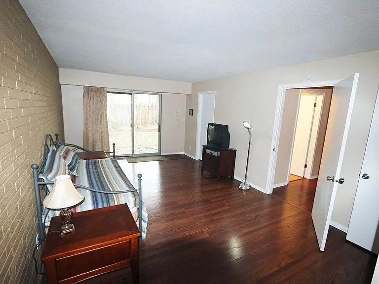 2727 S Lakeshore Dr #A-4 — Photo 6