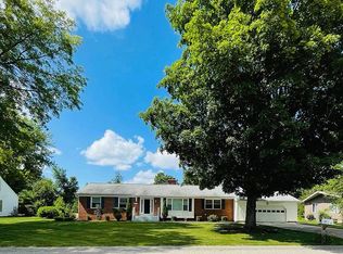 1178 Spring Valley Dr, Erie, PA 16509