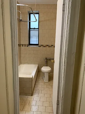 Rented by Compass | media 12