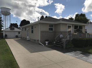 2611 14th St, Two Rivers, WI 54241