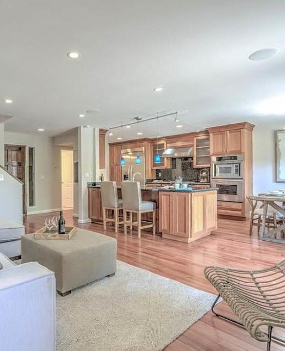 Open plan kitchen /living/dining