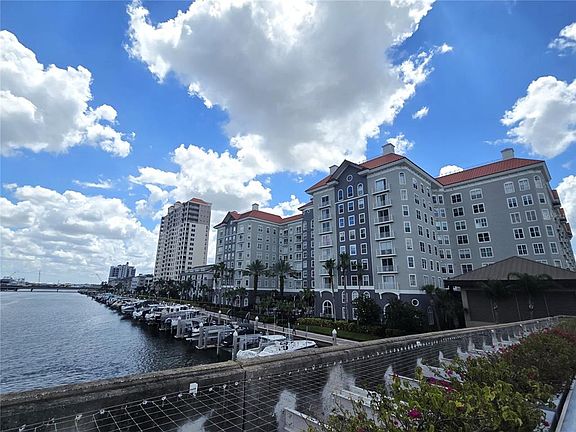 2nd image of 700 S HARBOUR ISLAND BOULEVARD #646