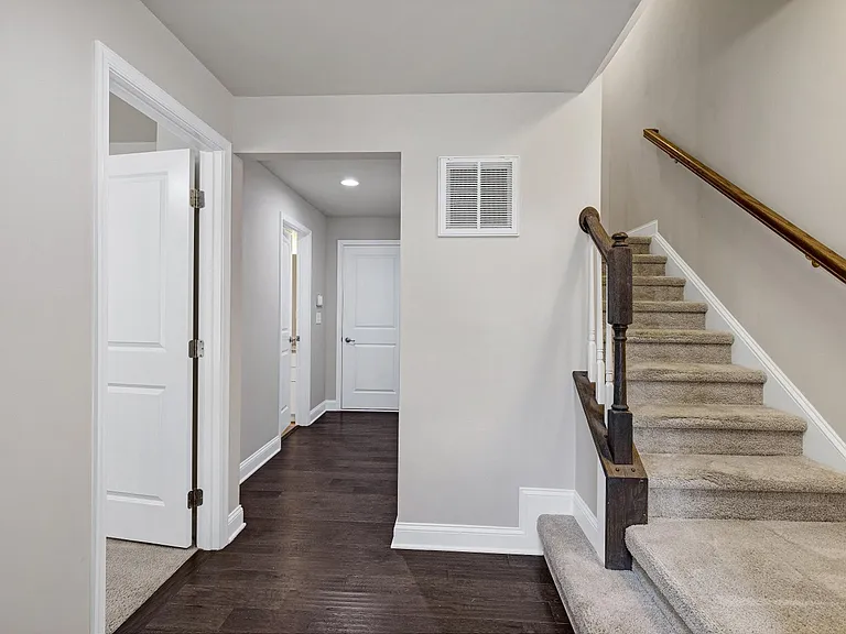 1038 Brownsmith Dr — Photo 12