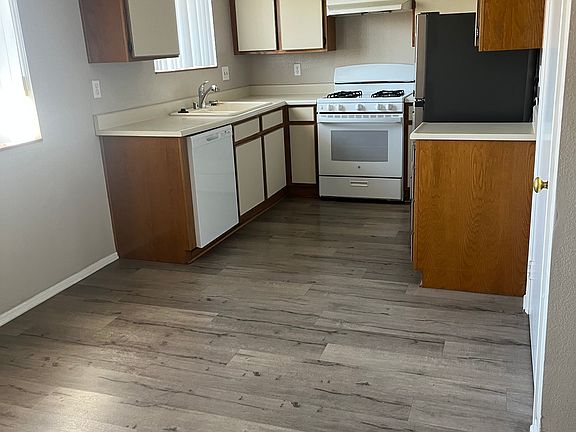 Kitchen and eating area