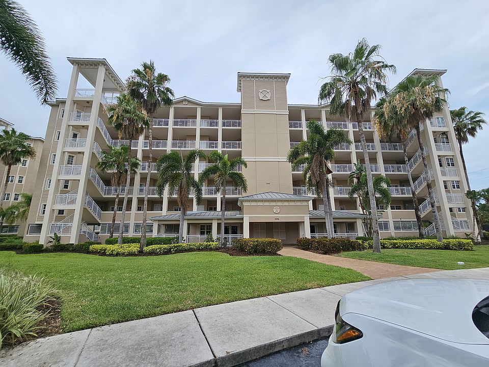 7296 Marathon Dr. Unit 402