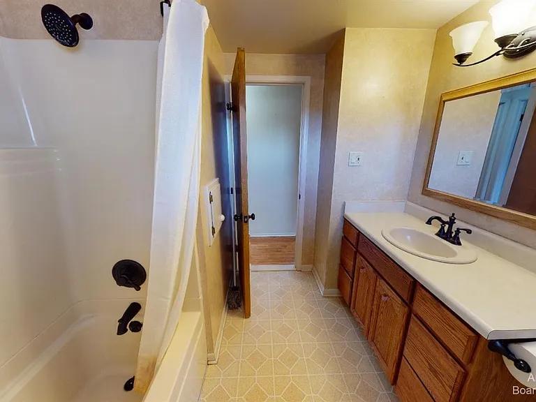 2235 Prairie St — Photo 19