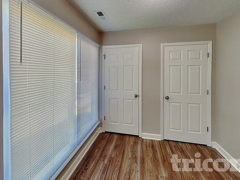 809 Valley Creek Dr — Photo 12