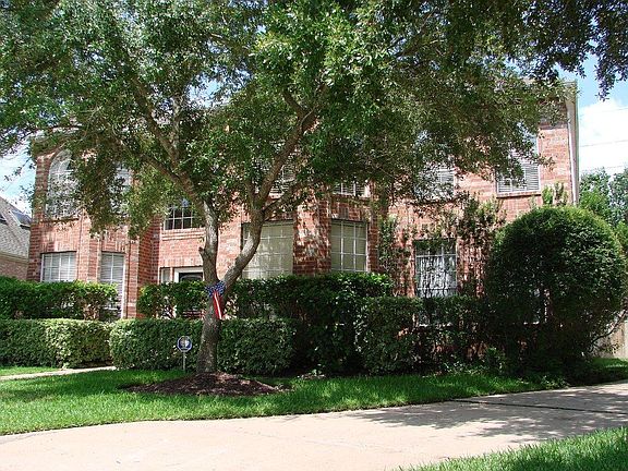 ANOTHER VIEW OF FRONT OF HOME