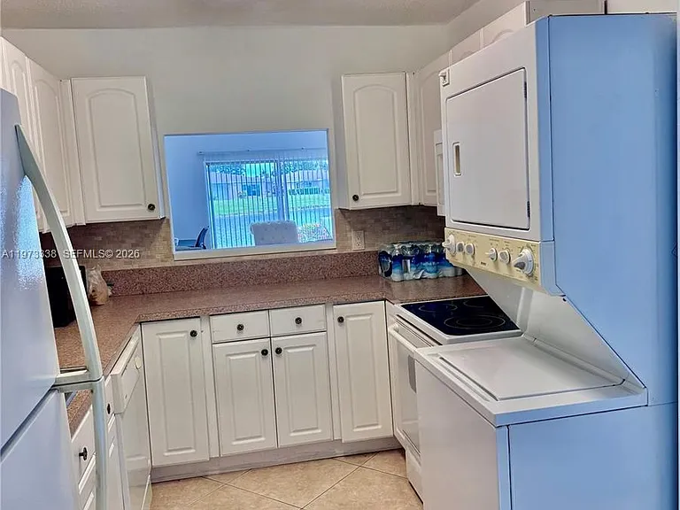 8838 Bella Vista Dr — Photo 4