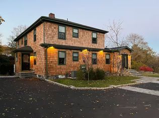 2 Boulevard E #2, Middletown, RI 02842