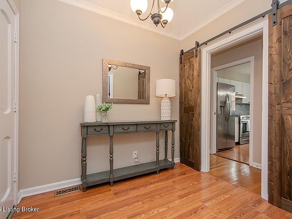 3rd image of 3817 Ashridge Dr