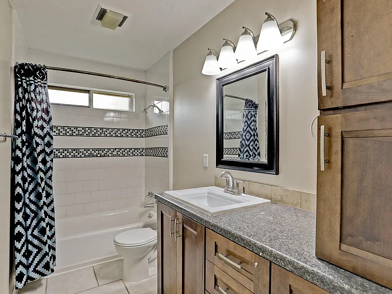 427 Merriweather St — Photo 14