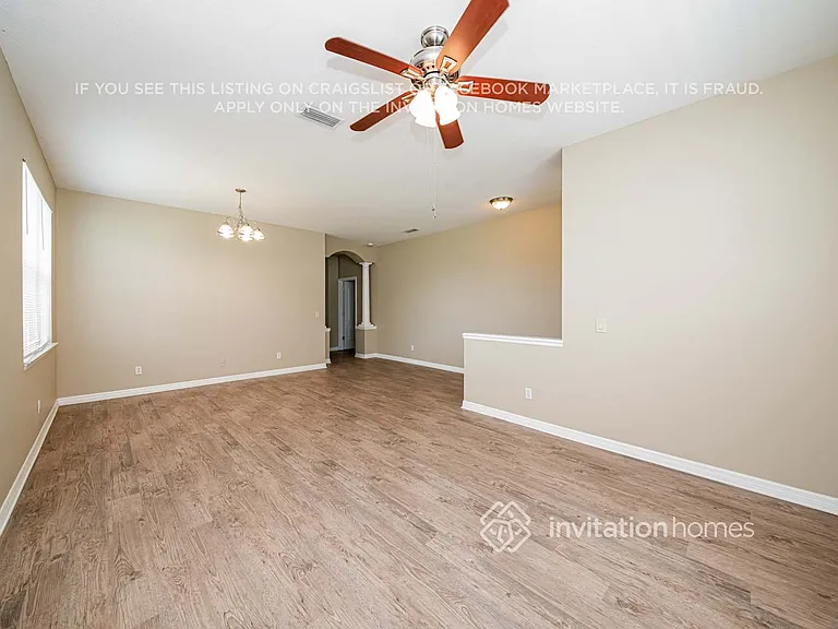 5015 Lakehurst Ct — Photo 9