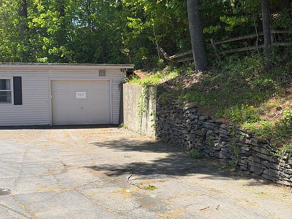 4th image of 63 Highland Avenue