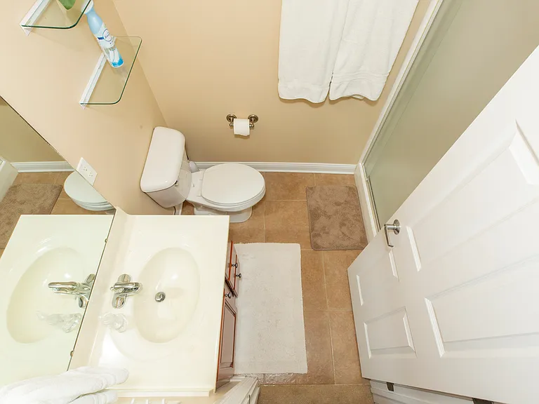126 Clancey St — Photo 23
