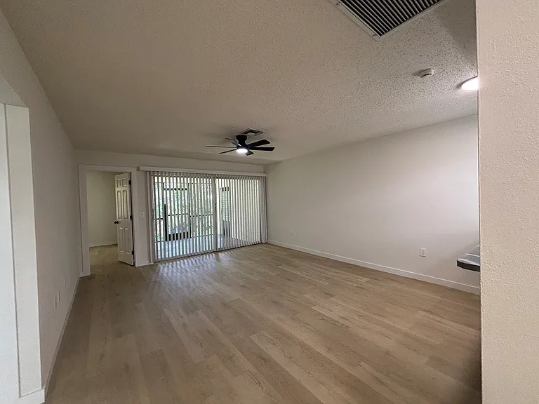 2801 Vasco St #14 — Photo 5