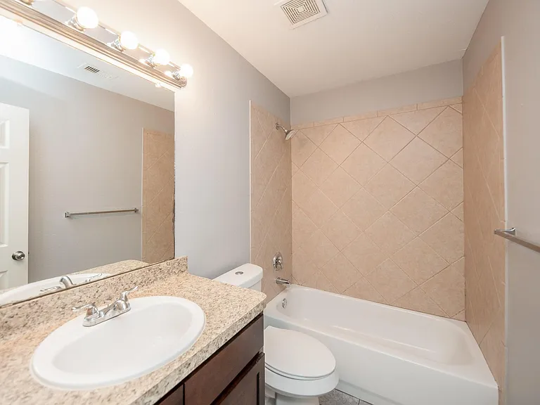 1631 Dove Run — Photo 20