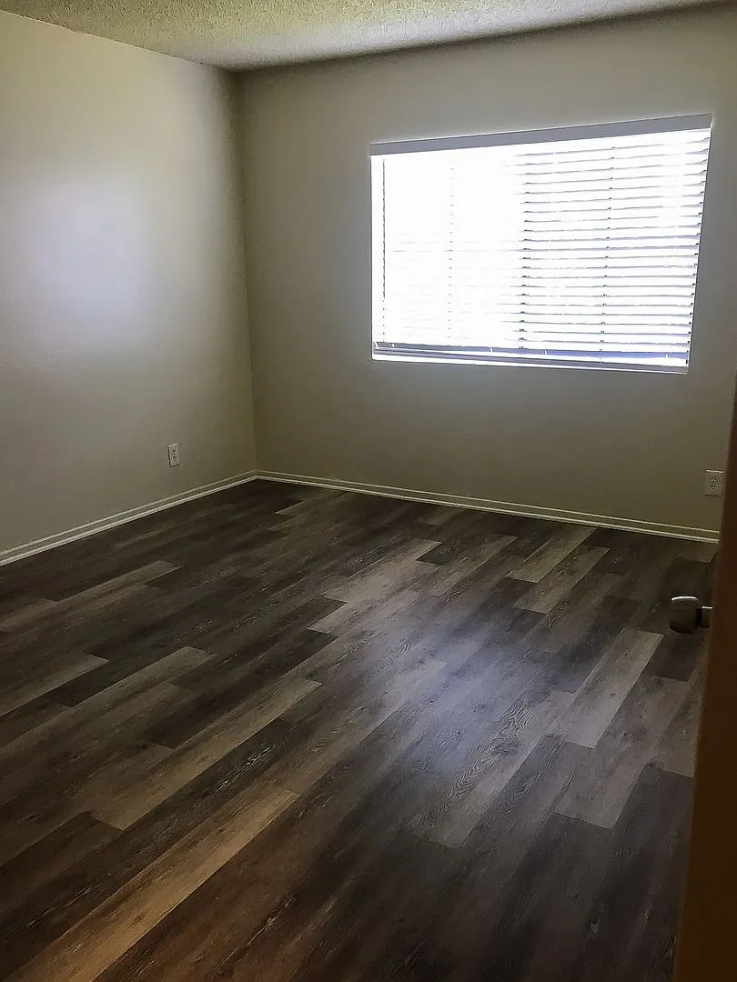 7452 Hazeltine LLC — Photo 3