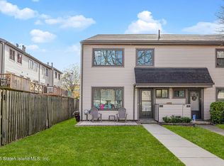 22 Charleston Ave, Staten Island, NY 10309