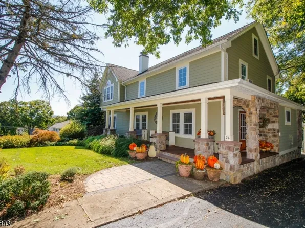 24 Sycamore St, Sussex Boro, NJ 07461