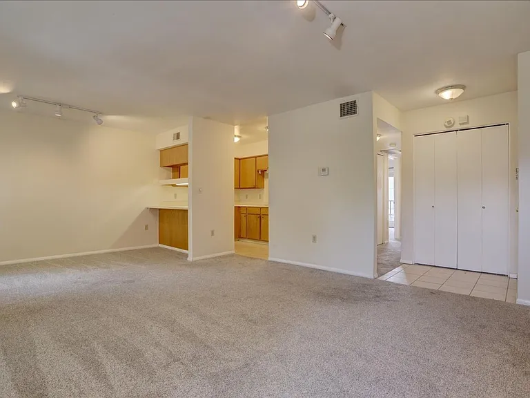 1201 Galapago St #110 — Photo 3