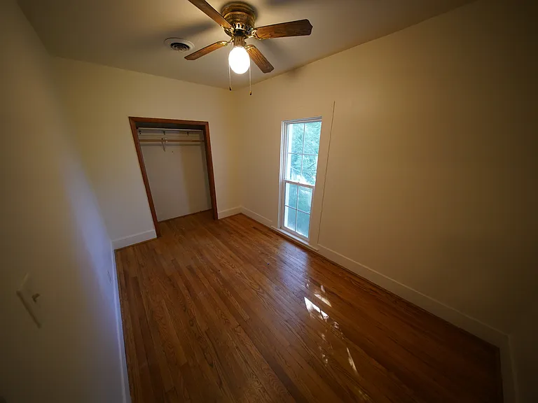 615 S Dewey St — Photo 18