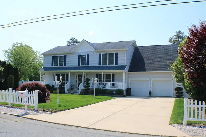 1416 11th Ave photo 1