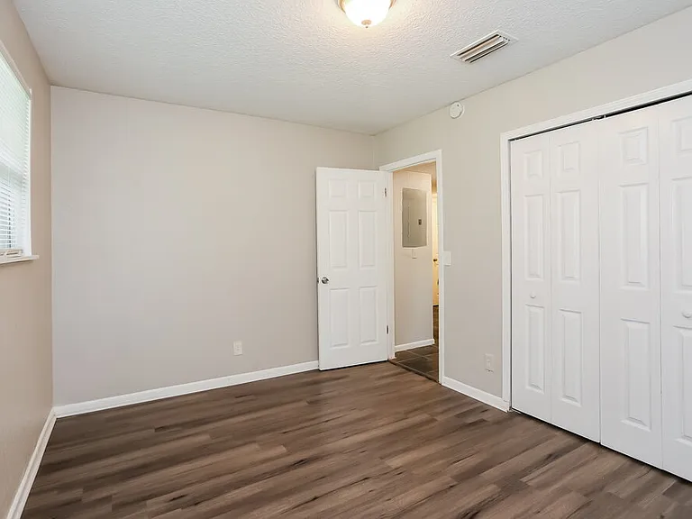 6812 Hawkins Ct — Photo 19