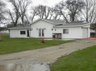 106 2nd Ave N, Mooreton, ND 58061