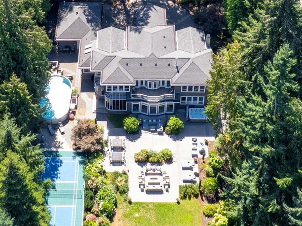 1895 Widgeon Rd, Nanaimo, BC V9K 1Y8