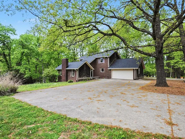 502 Maplewood Dr, Greenbrier, TN 37073