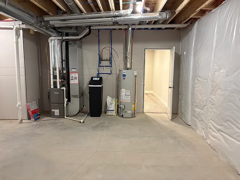 6852 Portage Dr — Photo 15