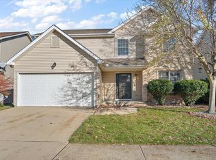 30 Breckenwood Ct, Bloomington, IL