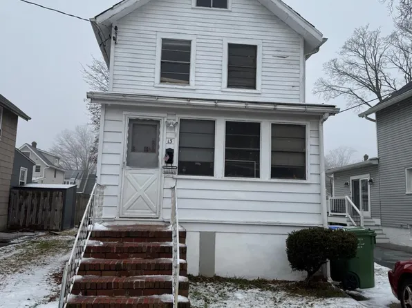 13 Columbus Ave, Edison, NJ 08817