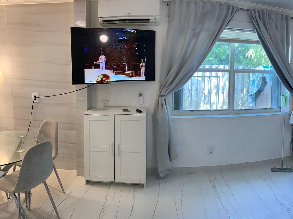 106 NW 12th Ave Dania FL Zillow