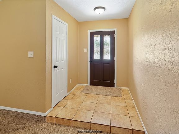 3rd image of 2803 Forestwood Dr